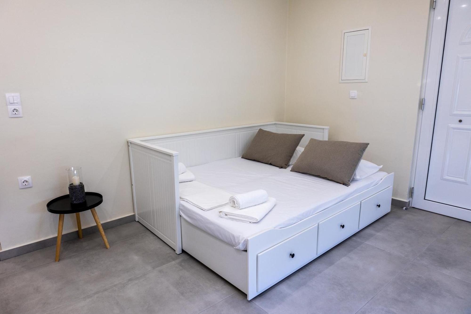 Adriana Apartment Agia Marina  Ngoại thất bức ảnh