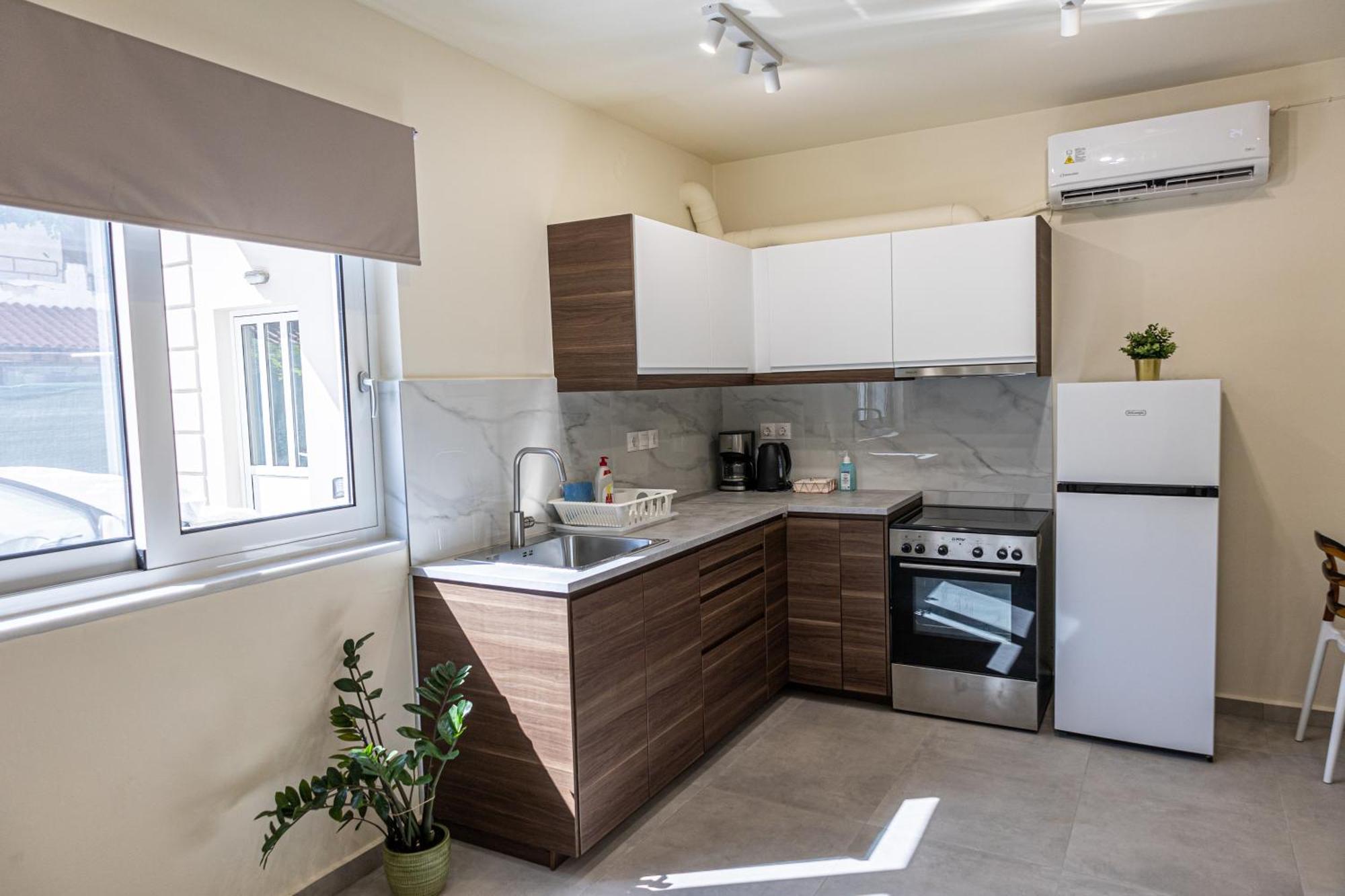Adriana Apartment Agia Marina  Ngoại thất bức ảnh